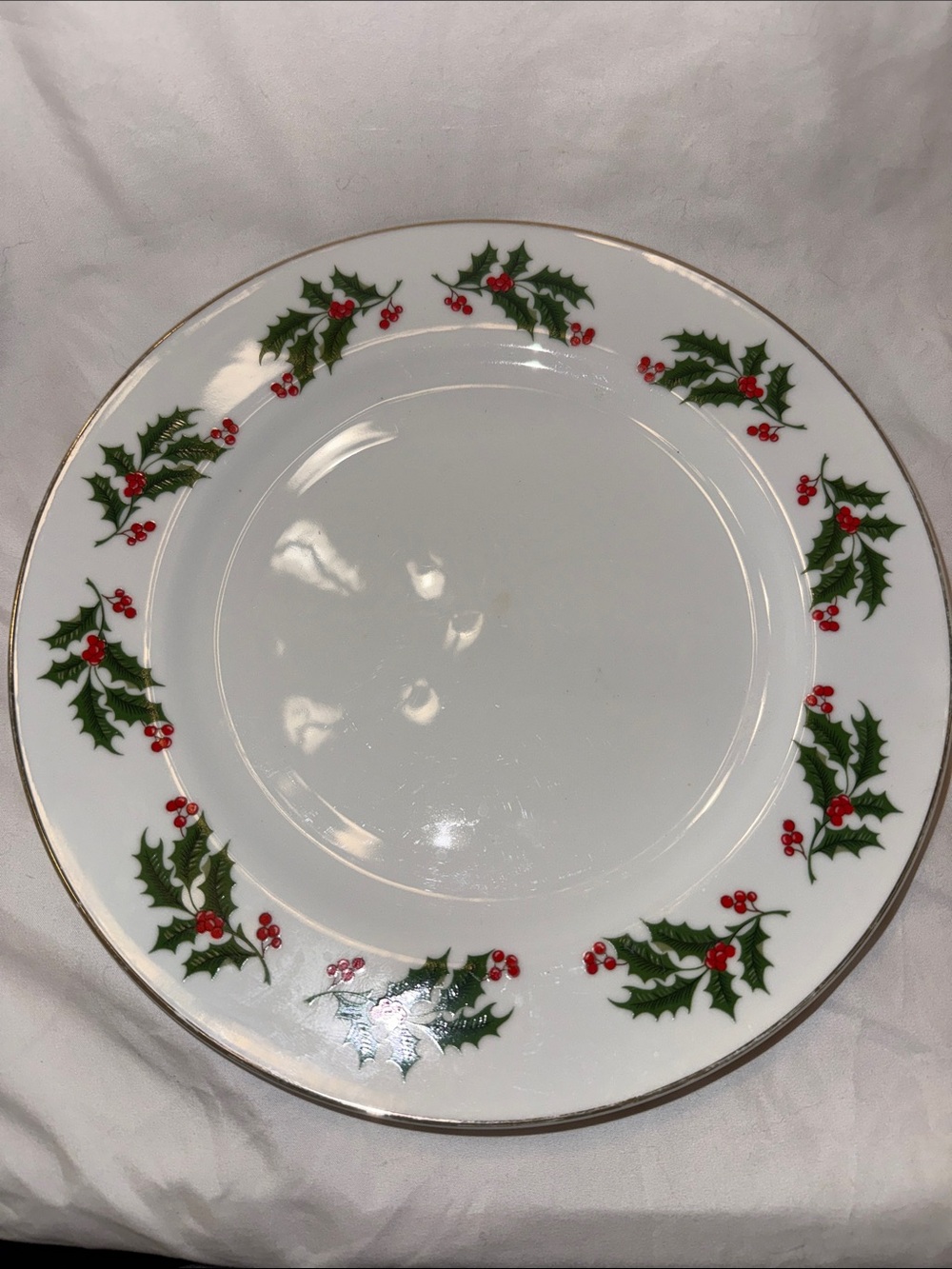 Holiday Holly Dinner Plate with Gold Rim